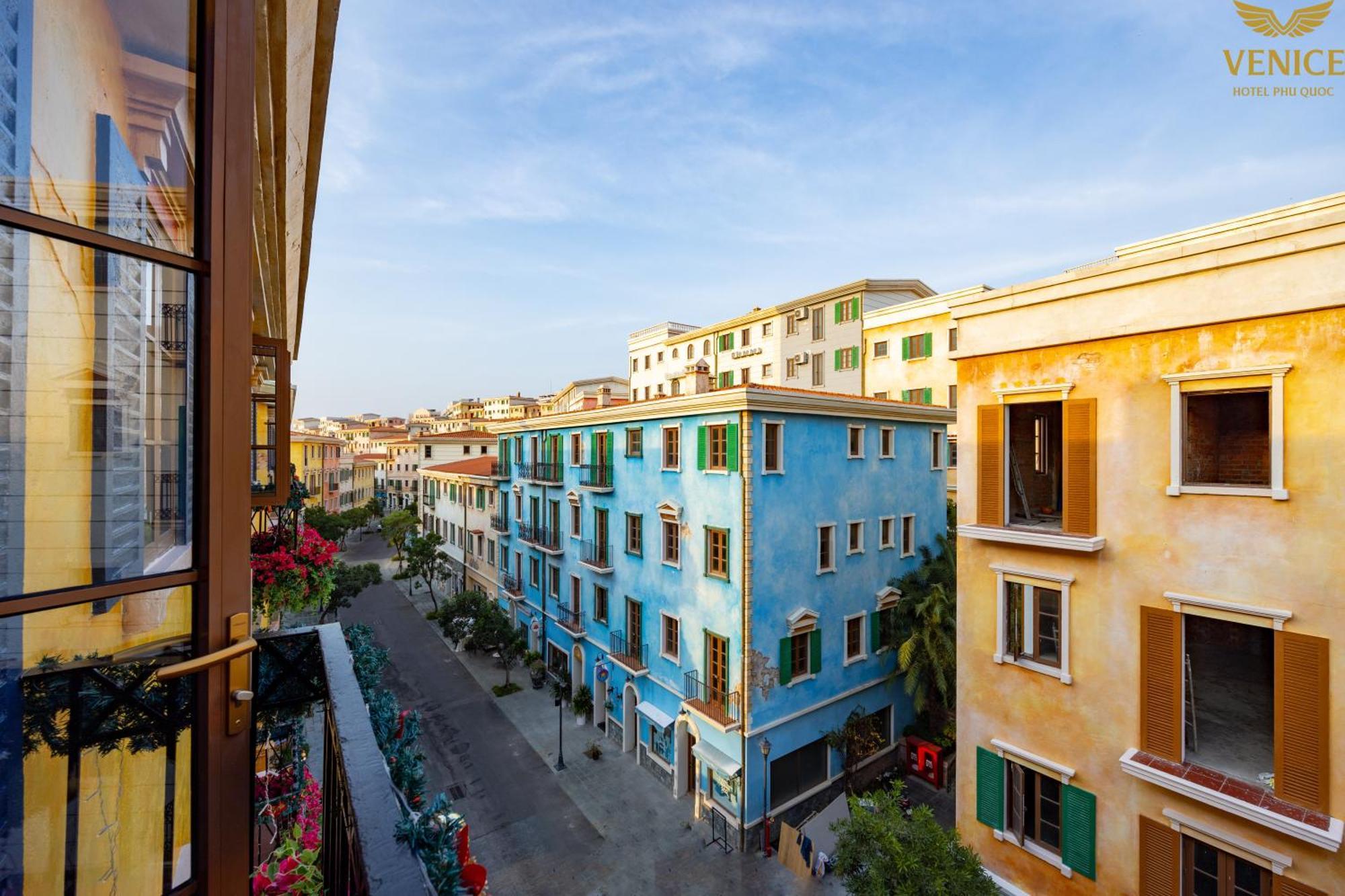 Venice Hotel Phu Quoc - Free Airport Shuttle & Sunset Town Tour Exterior photo