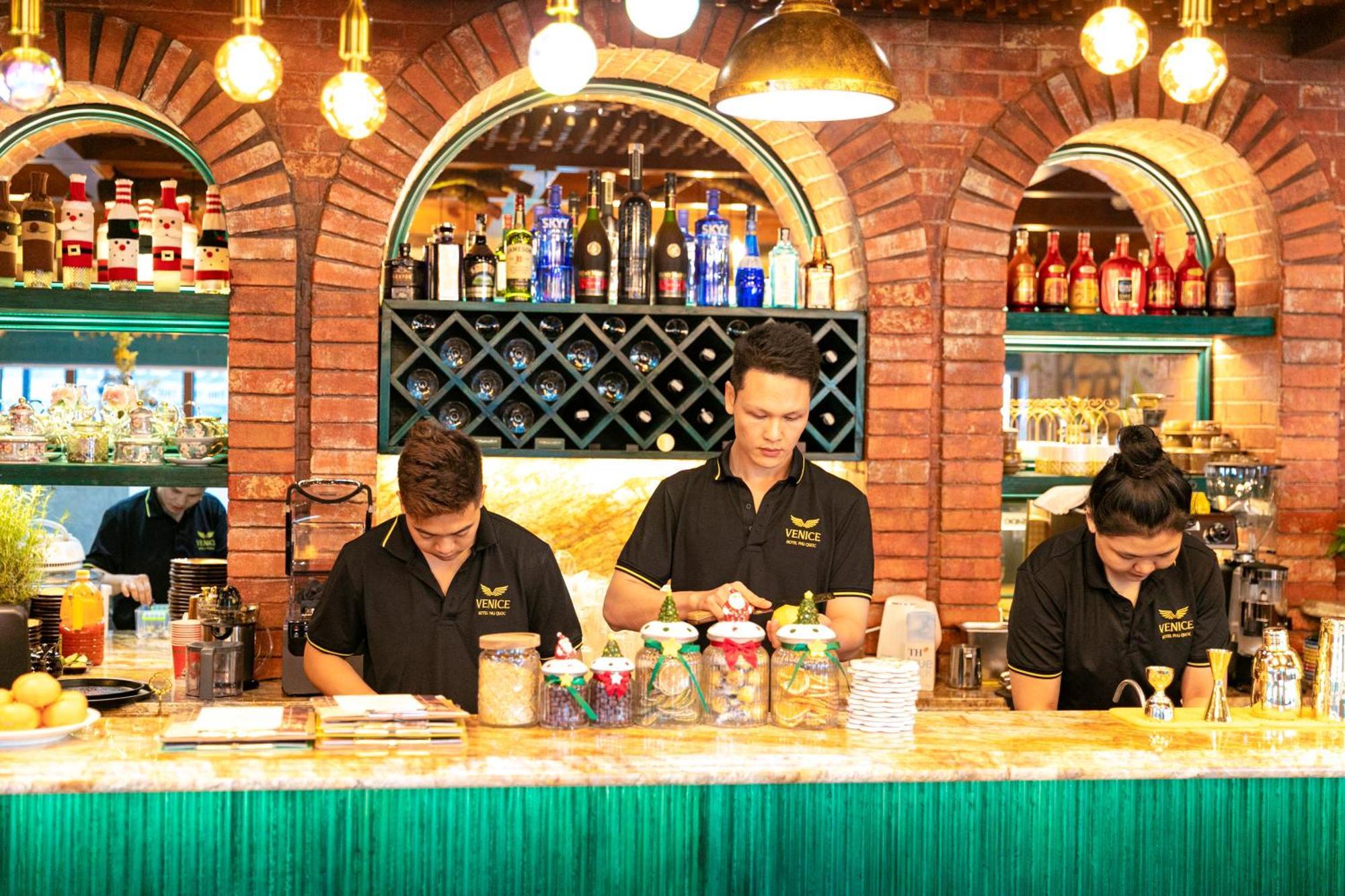Venice Hotel Phu Quoc - Free Airport Shuttle & Sunset Town Tour Exterior photo